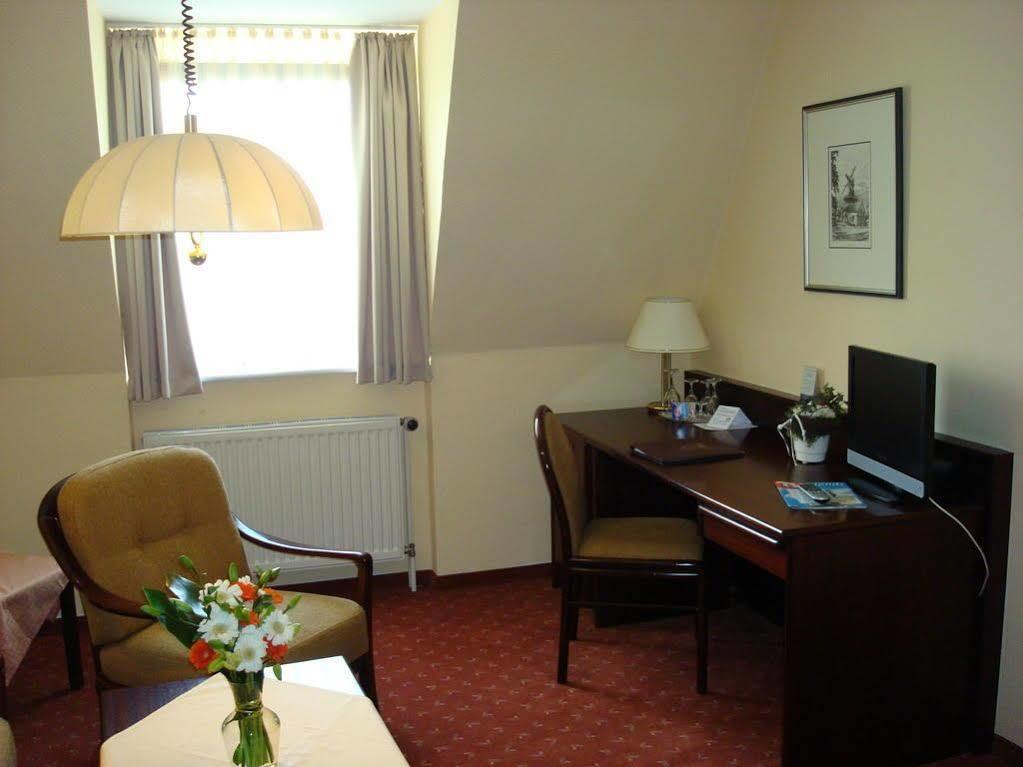 Hotel Stadt Aurich Exterior photo